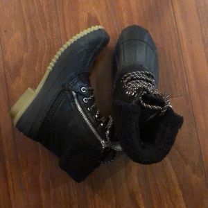 Tommy Hilfiger Winter Boots Gently used